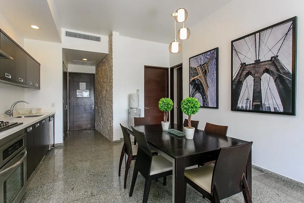 In 04 2Beds- 6Guests-Mamitas Beach Area Playa del Carmen Mexiko